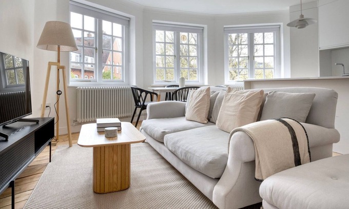 Vincent Square Apartment | Spacious 1BR in Pimlico, nr Train Station, by Bluegound