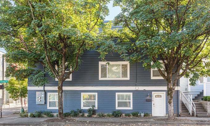Uptown House | Spacious 2 Bedroom Apartment in Prime NW Location