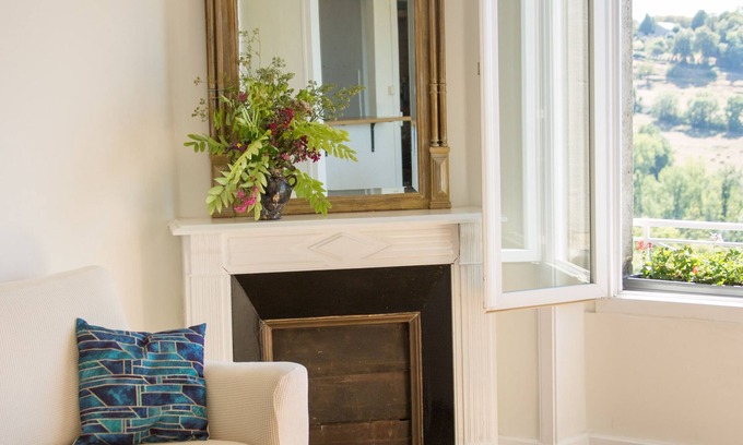 Ayen Apartment | Spacious 2 bedroom apartment with stunning views