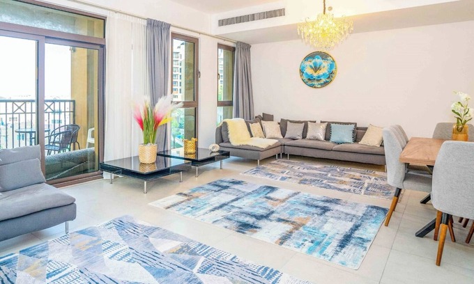 Umm Suqeim 3 Apartment | Spacious 2-Bedroom + Maids' Room, Facing Burj Al Arab & Steps from the Beach