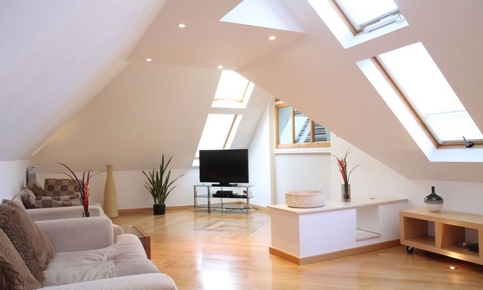 Eltham Apartment | Spacious 2 Bedroom penthouse (SE9 London, Greenwich)
