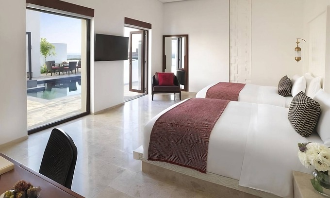 Salalah Hotel | Spacious 2BR Seafront Accommodation! Outdoor Swimming Pool and Spa Center!