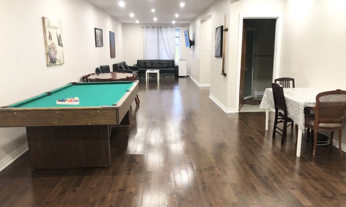 La Petite-Patrie Apartment | Spacious 3 beds Loft with Parking($14/day)