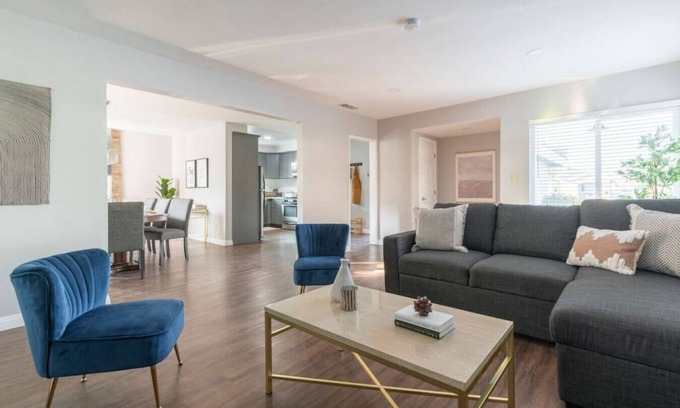 Del Aire House | Spacious 3BR/2BA Near LAX and Beaches