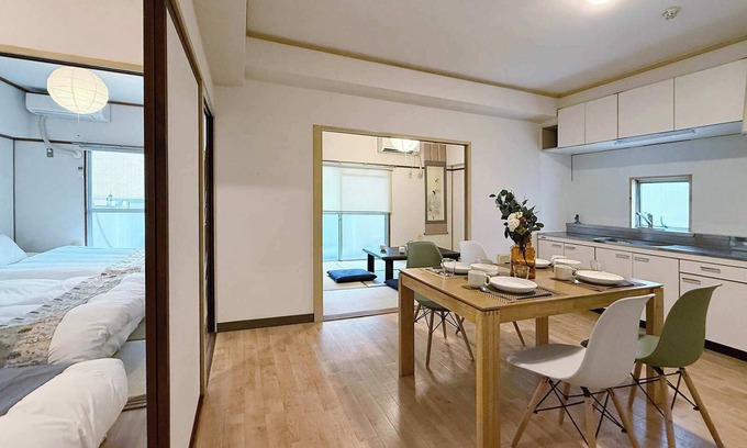 Hiroshima City Centre Apartment | Spacious 3BR Apt for 9 ppl near PeacePark