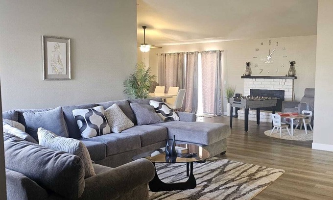 Moreno Valley House | Spacious 4-bedroom house with WiFi, AC in welcoming Moreno Valley