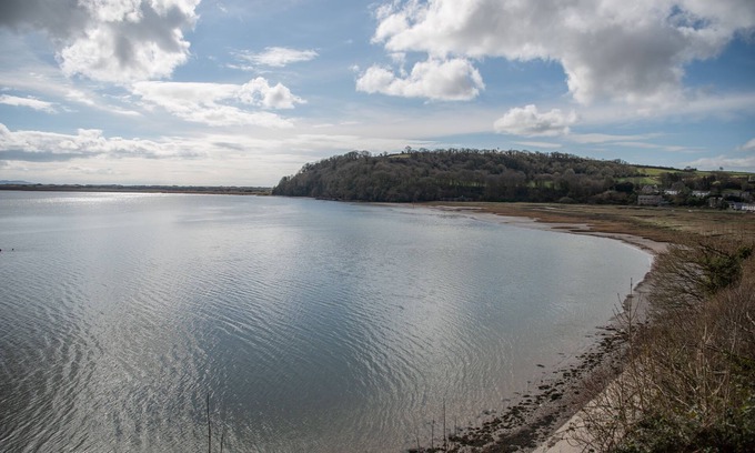 Laugharne House | Spacious 4 bedroom holiday home in Central Laugharne, SW Wales