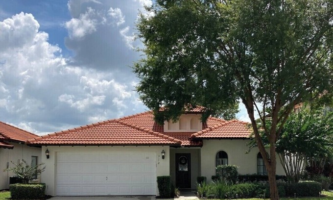 Four Corners House | Spacious 4-bedroom home, Gated Community in Clermont near Disney