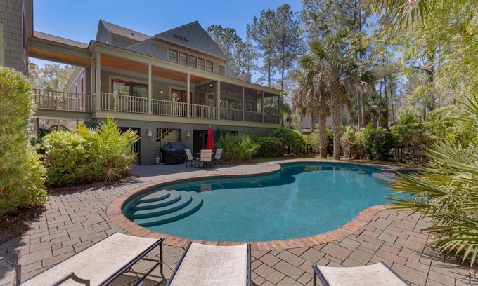Vanderhorst Plantation House | Spacious 4BD w/Guest House! Private Pool + Hot Tub