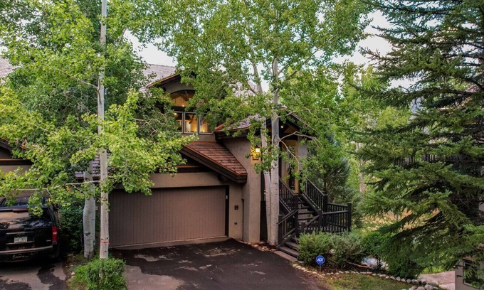 Edwards Apartment | Spacious 4BR/4BA Mountain Retreat with Beaver Creek Shuttle