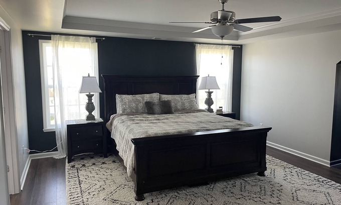 Buechel House | Spacious 5-bedroom house with pool! Sleeps 11