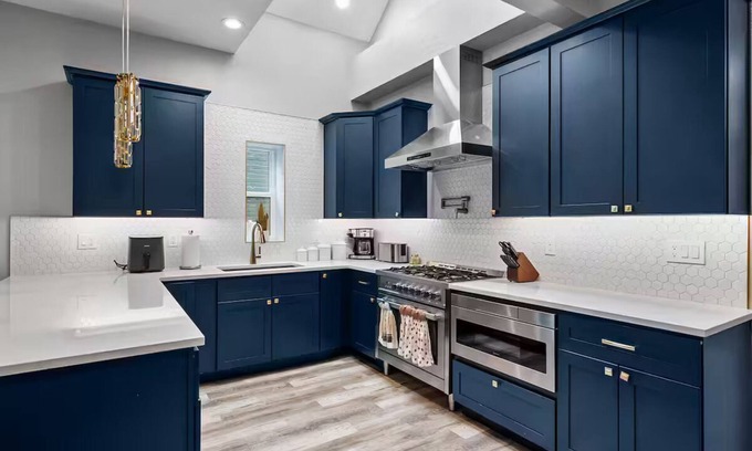 Uptown House | Spacious 5-bedroom house in cool Denver Downtown