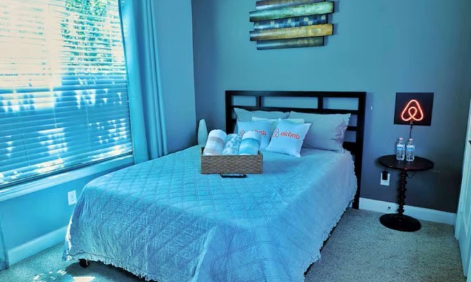 Atascocita House | Spacious 5-bedroom Modern Stay Near - IAH-AIRPORT