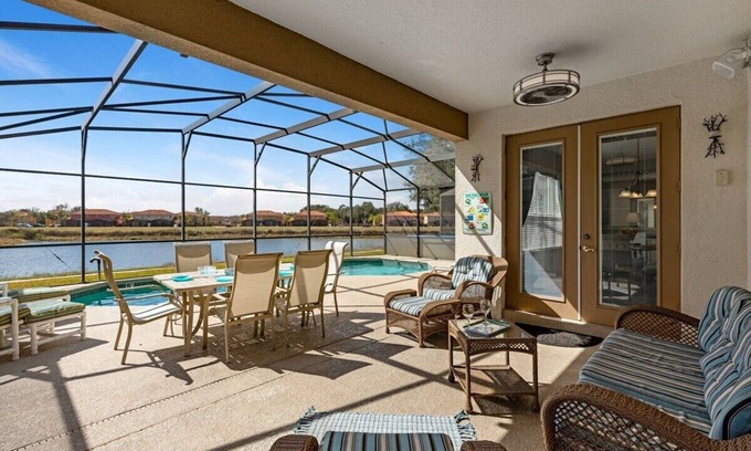 Bellavida House | Spacious 6-Bedroom Home with Private Pool and lake Views
