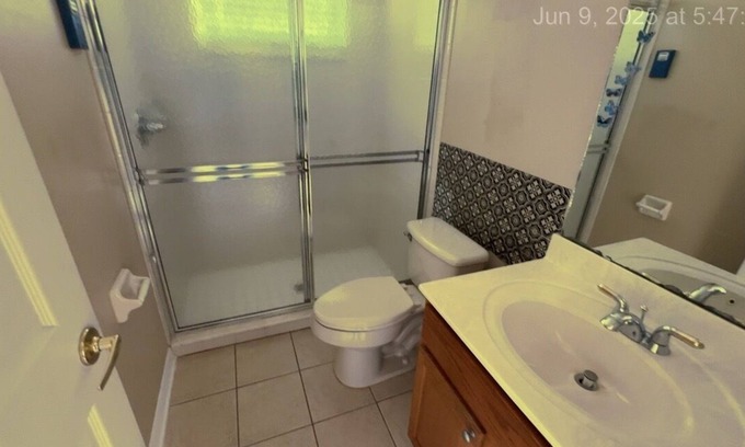 Sanford House | Spacious 6-bedroom house in charming Sanford with AC, laundry room, and parking.