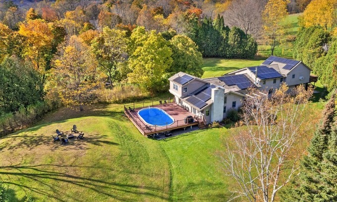 Lanesborough House | Spacious 6BR near Jiminy Peak Hot Tub & Firepit