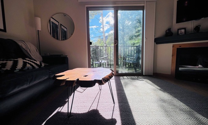 Taos Ski Valley Condo | Spacious 800 sqf 2-bedroom condo 1.5 miles away from lift 1 at Taos Ski Valley!