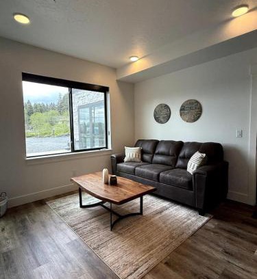 Juneau Apartment | Spacious Accessible Ground Floor Getaway A101