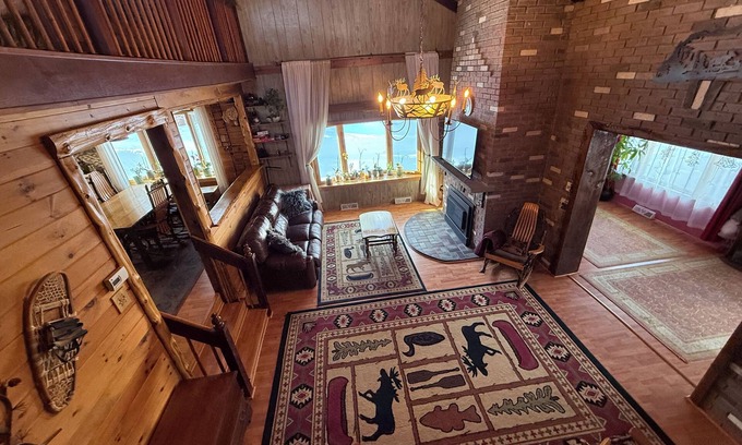 Forestport House | Spacious Adirondack House in Otter Lake