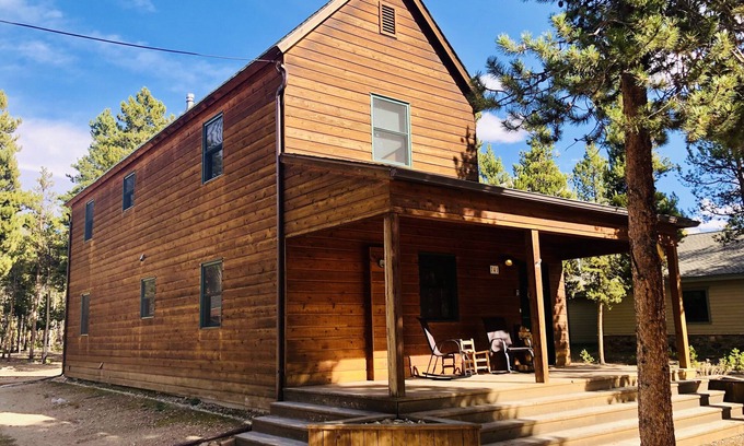Leadville House | Spacious And Affordable Home In The Woods