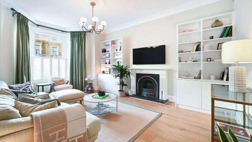 Maida Vale Apartment | Spacious and Bright 4 Bedroom Flat