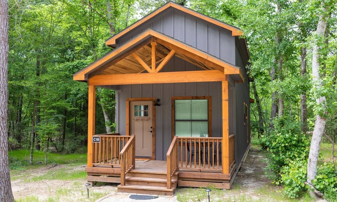 Livingston Cabin | Spacious and cozy, perfect for a family vacation, Two Creeks Crossing Resort