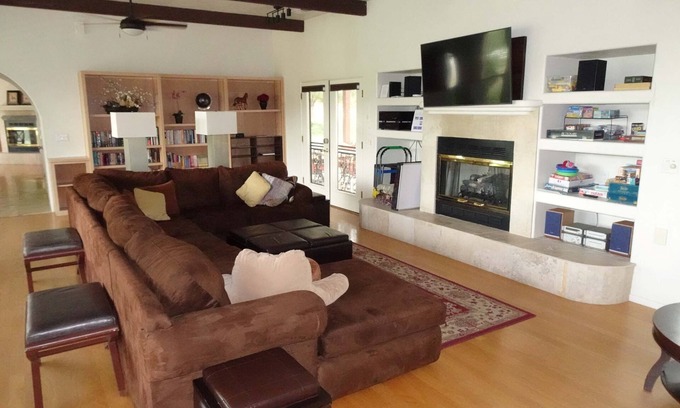Cornville House | Spacious and modern comforts on a southwest ranch