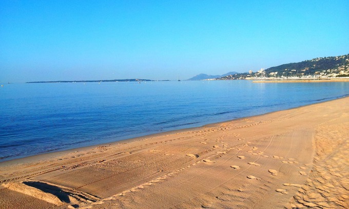 Antibes Apartment | Spacious and sunny apartement, few steps from sea and shopping facilities