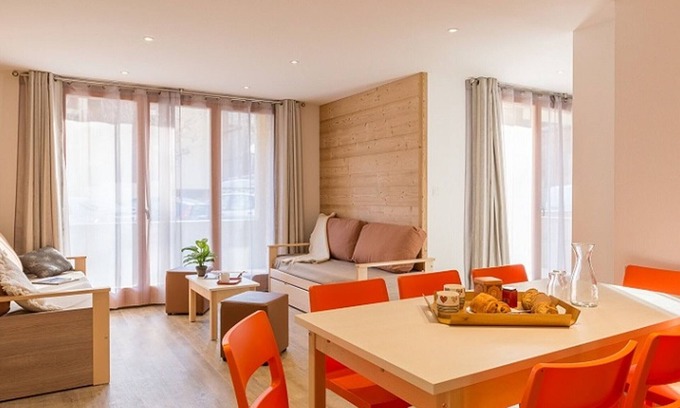 Briancon Apartment | Spacious Apartment · Direct Access to Ski Slopes · Free WiFi · Terrace