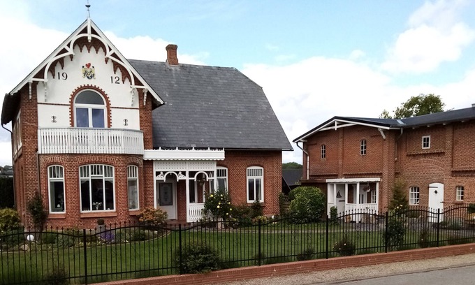 Nieby Condo | Spacious apartment, handicapped accessible, in a great location, 80m to the beach