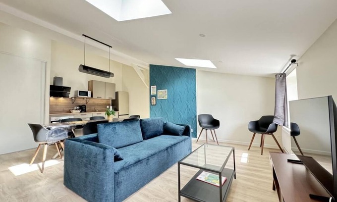 Riom Apartment | Spacious apartment sleeps 8 in the center of Riom