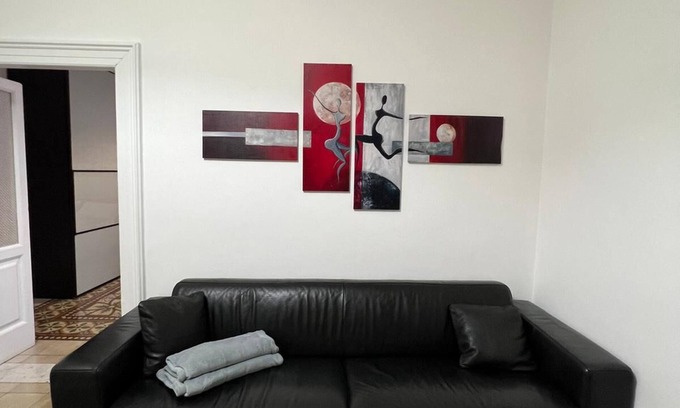 Taranto Apartment | Spacious apartment within walking distance of the city center.