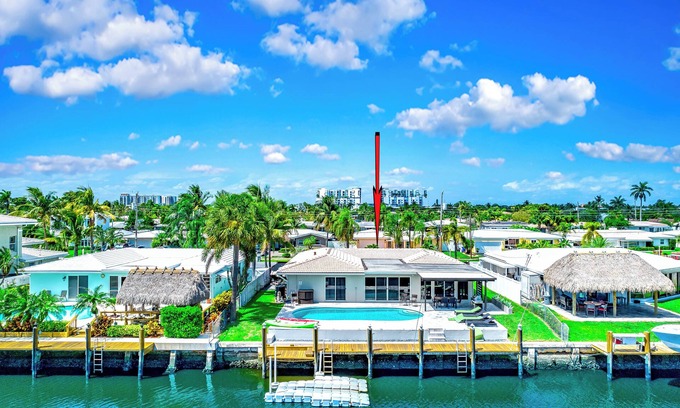 Garden Isles House | Spacious-beachie-on the water-3BR-Sunset-View-BBQ-HeatedPool-WiFi-AC-kayaks-doc