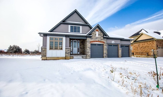 Carrying Place Apartment | Spacious Brand New 4-Bed Retreat in Quinte West