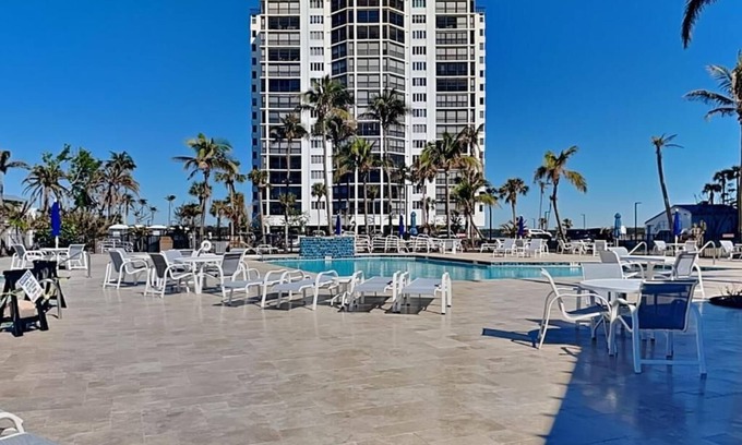 Mid Island Condo | Spacious, Bright, and Airy, 2 bed, 2 bath, with views of the Gulf and the Bay!