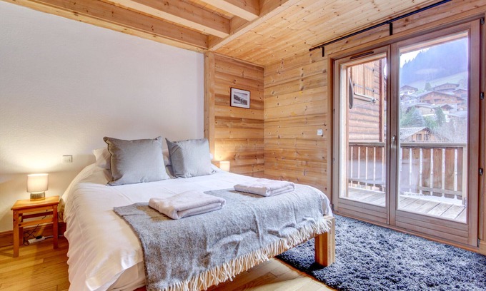 Morzine Ski Chalet | Spacious Chalet in a Great Location - Perfect for a Group of Friends of Family