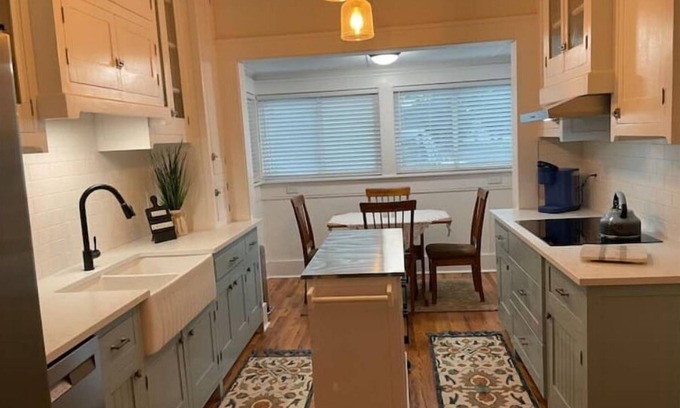 Burlington House | Spacious charming farmhouse - dedicated office