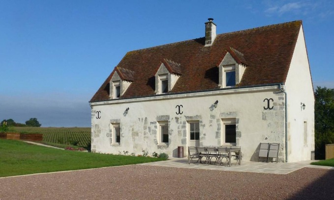 Mauves-sur-Huisne Cottage | Spacious Countryside Retreat with Modern Amenities, Games Area, and Wildlife Views