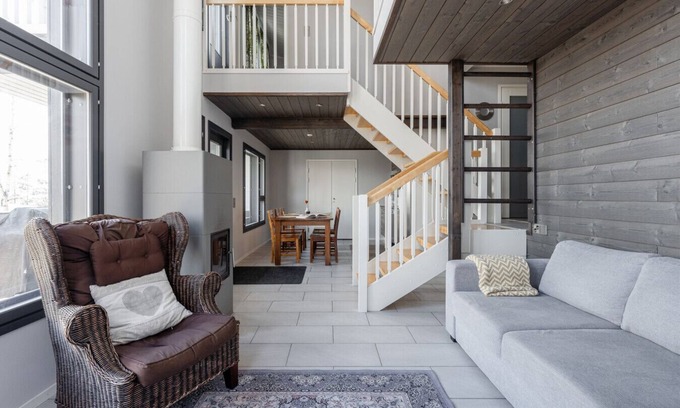 Muurame House | Spacious & Cozy 2BR Cabin at Riihivuori Peak next to Ski Slopes