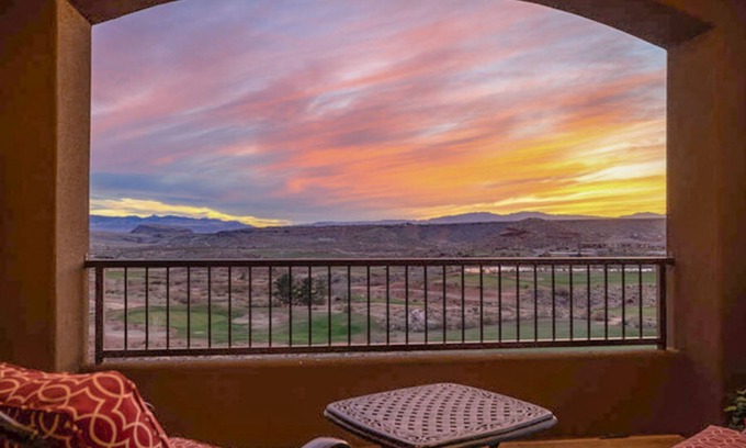 Washington House | Spacious dog-friendly townhome with Ping-Pong, pool, hot tub, & sunset views