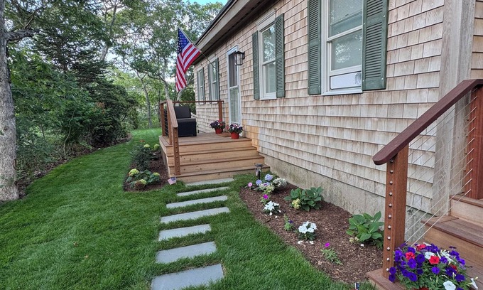 Edgartown House | Spacious, Family-Friendly Edgartown Home – 3BR, Sleeps 14, Renovated in 2025
