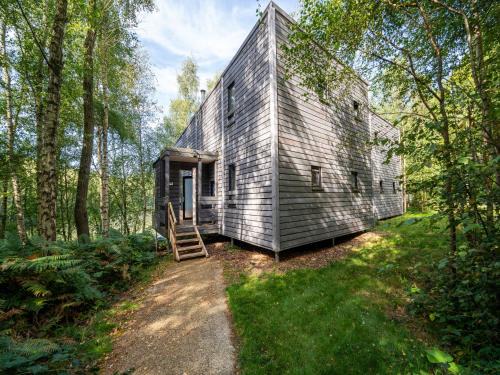 Maubray House | Spacious Forestside Mansion