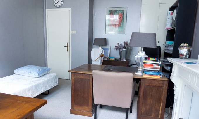 Benoordenhout House | SPACIOUS FURNISHED ROOM .ONLY FREE THURDAY TILL MONDAY