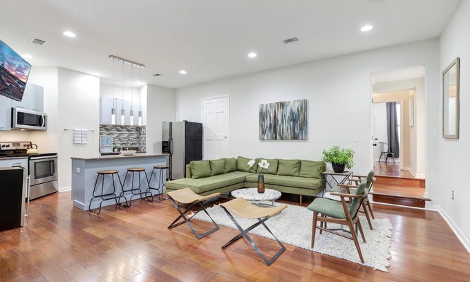 Eckington Other | SPACIOUS GARDEN OASIS IN THE HEART OF DC! WALKABLE TO IT ALL!