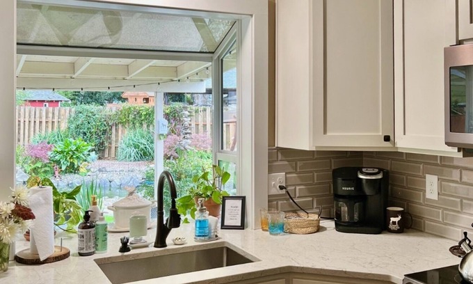 Hillsboro House | Spacious Hillsboro Oasis
