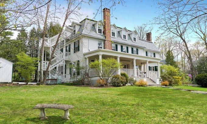 Lenox House | Spacious Historic 9-bedroom Inn in charming Lenox. Equipped with full kitchen.
