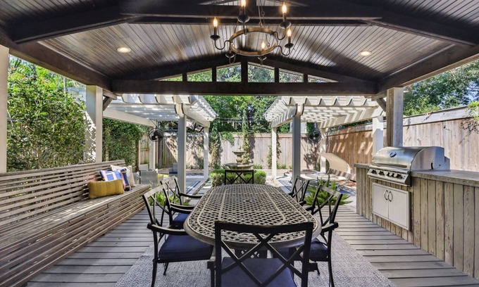 Faubourg Marigny House | Spacious Historical Home Within Walking Distance to French Quarter