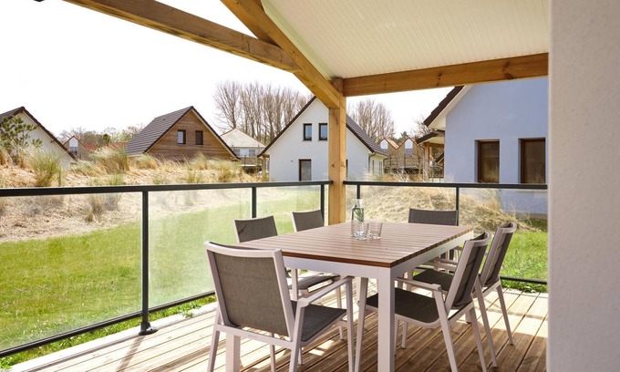 Berck-sur-Mer Villa | Spacious holiday home with a garden