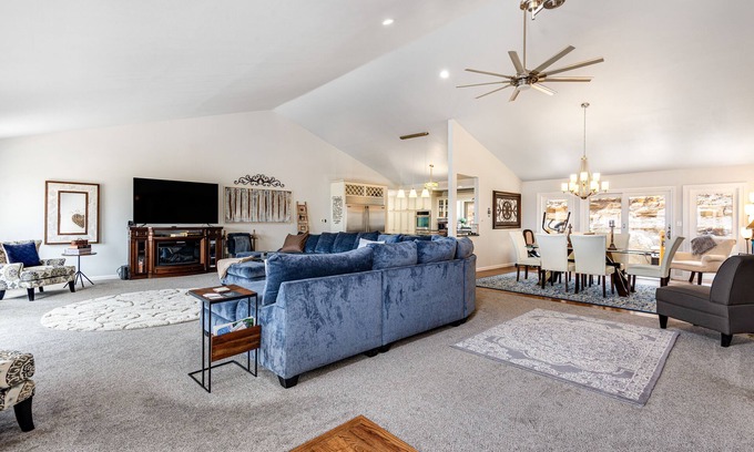 Northwest Colorado Springs House | Spacious home with gorgeous mountain views, private deck, WiFi & W/D