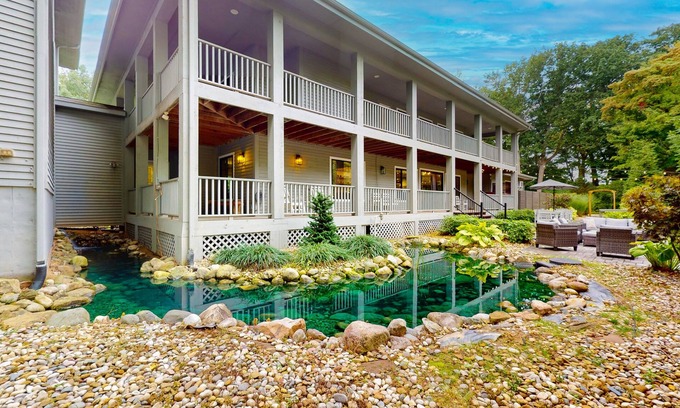 Saint Joseph House | Spacious home with game room, hot tub, fireplace, fast WiFi & home theater